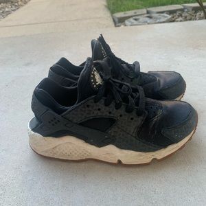 Women’s Nike Huraches.